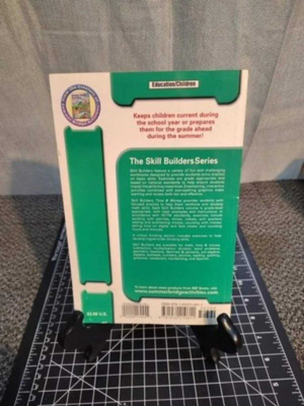 TIME & MONEY, GRADES PK - 3 (SKILL BUILDERS) **Mint Condition**